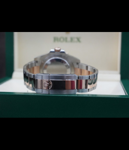 GMT MASTER ll Acero Oro Rosa Ref.: 126711CHNR Como Nuevo año 2018 full set.