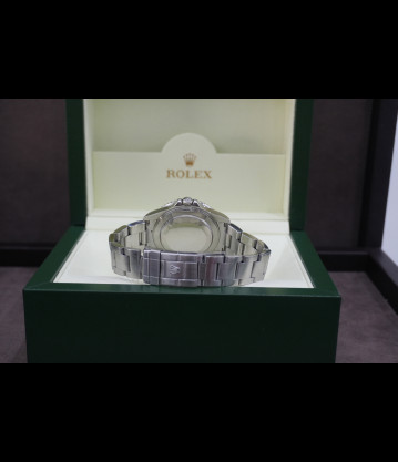Rolex Gmt II Ref.16710 40mm Bisel negro año 2005 caja sin agujeros full set.