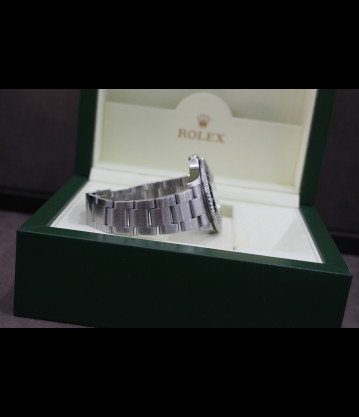 Rolex Gmt II Ref.16710 40mm Bisel negro año 2005 caja sin agujeros full set.