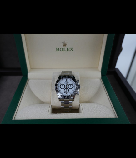 Rolex Daytona chronograph Dial Blanco ( Panda )   Ref.126500LN Año 2024 Estuche y Documentación.