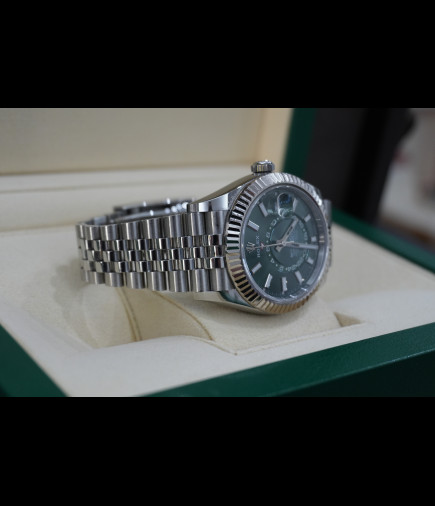Sky Dweller ref.336934 esfera verde año 2024 full set jubilee 42mm calendario anual