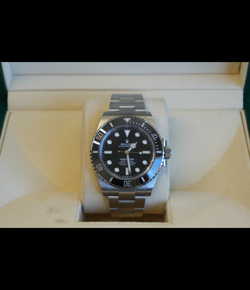 Rolex Submariner Sin Fecha Ref.124060 41mm año 2021 Full set