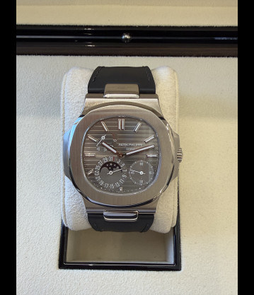 Patek Philippe 5712/G Oro Blanco año 2021 con estuche y documentación.