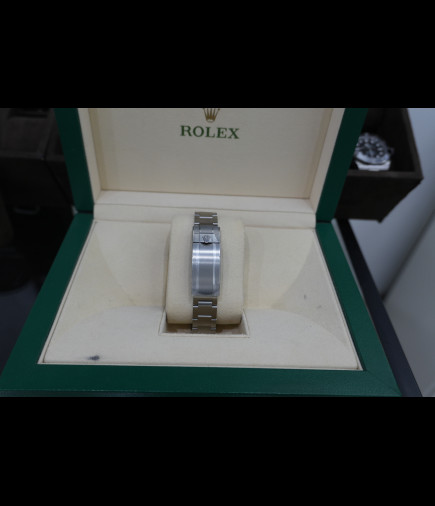 Submariner Date Dial y Esfera Verde ( HULK ) Ref.116610LV año 2019 full pegatinas con estuche y documentacion.