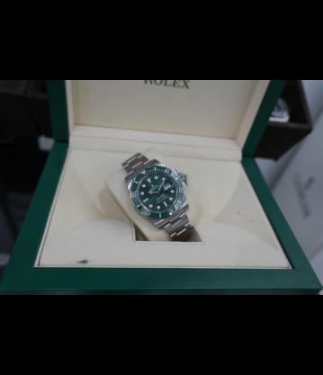 Submariner Date Dial y Esfera Verde ( HULK ) Ref.116610LV año 2019 full pegatinas con estuche y documentacion.