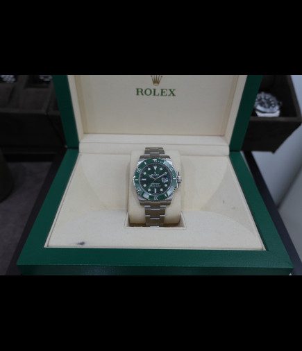 Submariner Date Dial y Esfera Verde ( HULK ) Ref.116610LV año 2019 full pegatinas con estuche y documentacion.