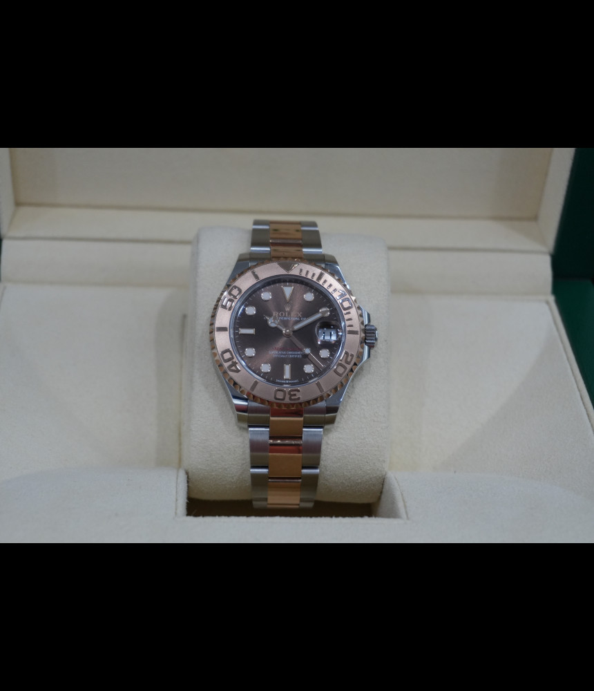 Rolex Yacht-Master 40mm Acero y oro Rosa, Esfera color Negro año 2022 Ref: 126621 con Estuche y Documentacion.