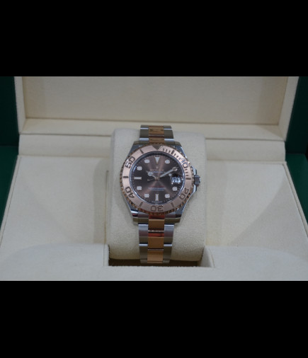 Rolex Yacht-Master 40mm Acero y oro Rosa, Esfera color Negro año 2022 Ref: 126621 con Estuche y Documentacion.
