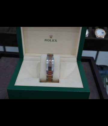 Rolex Yacht-Master 40mm Acero y oro Rosa, Esfera color Negro año 2022 Ref: 126621 con Estuche y Documentacion.